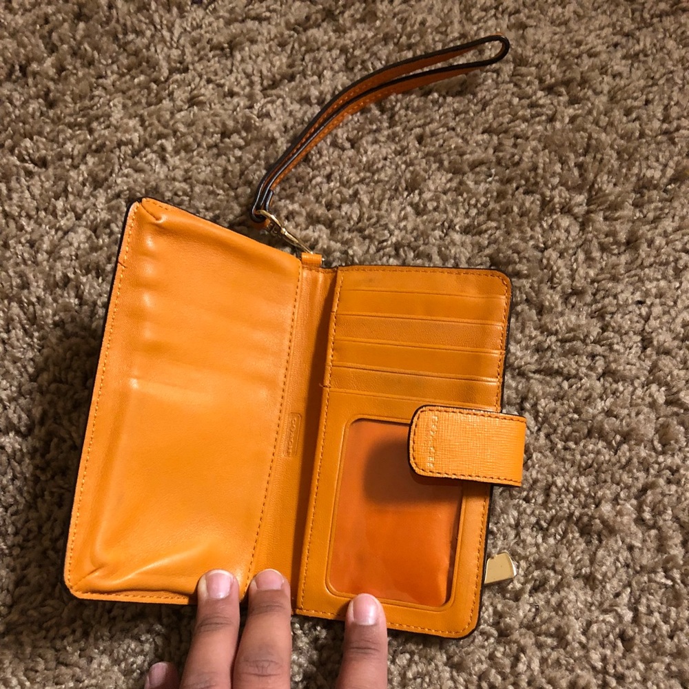 Orange coach wallet - Picture 2 of 3